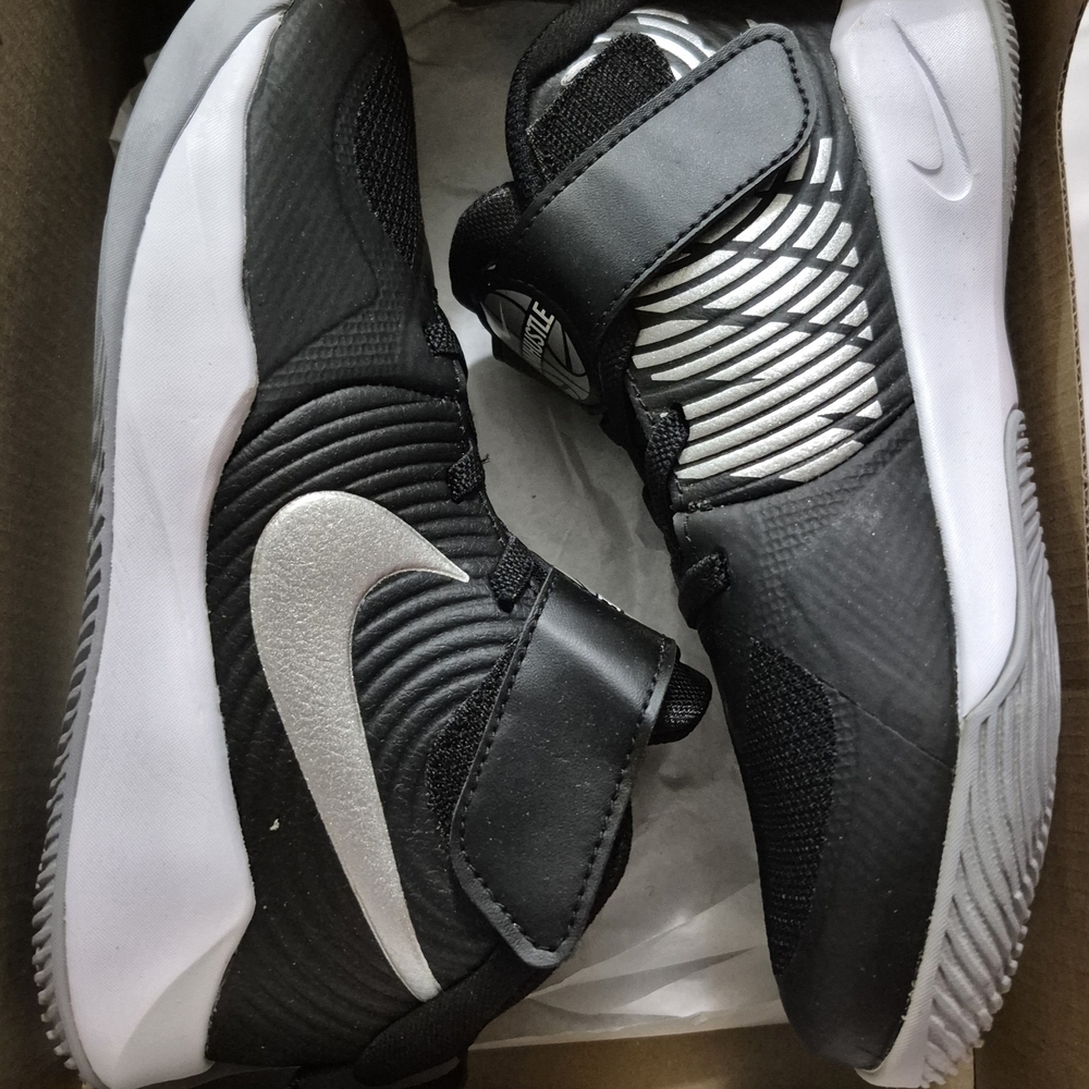Nike Kids Black and Silver Sneakers